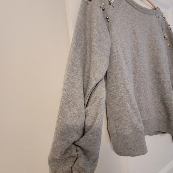 Sweater - Picture 2 of 4